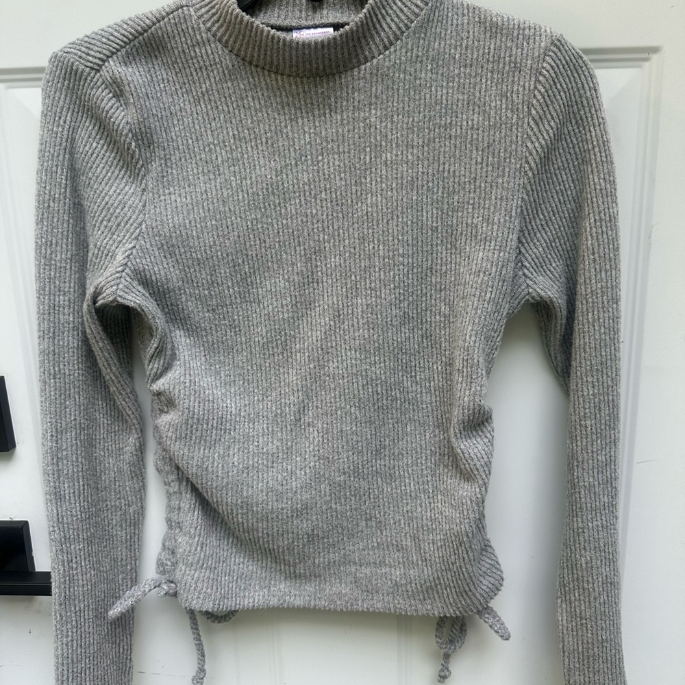 No Boundaries Light Gray Ribbed Sweater